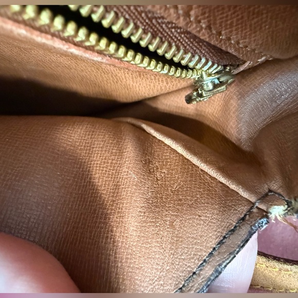 Louis Vuitton saint cloud Dark Brown Monogram Crossbody Bag - Picture 15 of 16